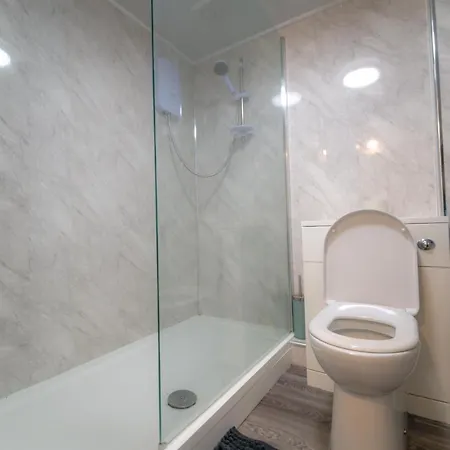 Zaibnb 3 Apartment *